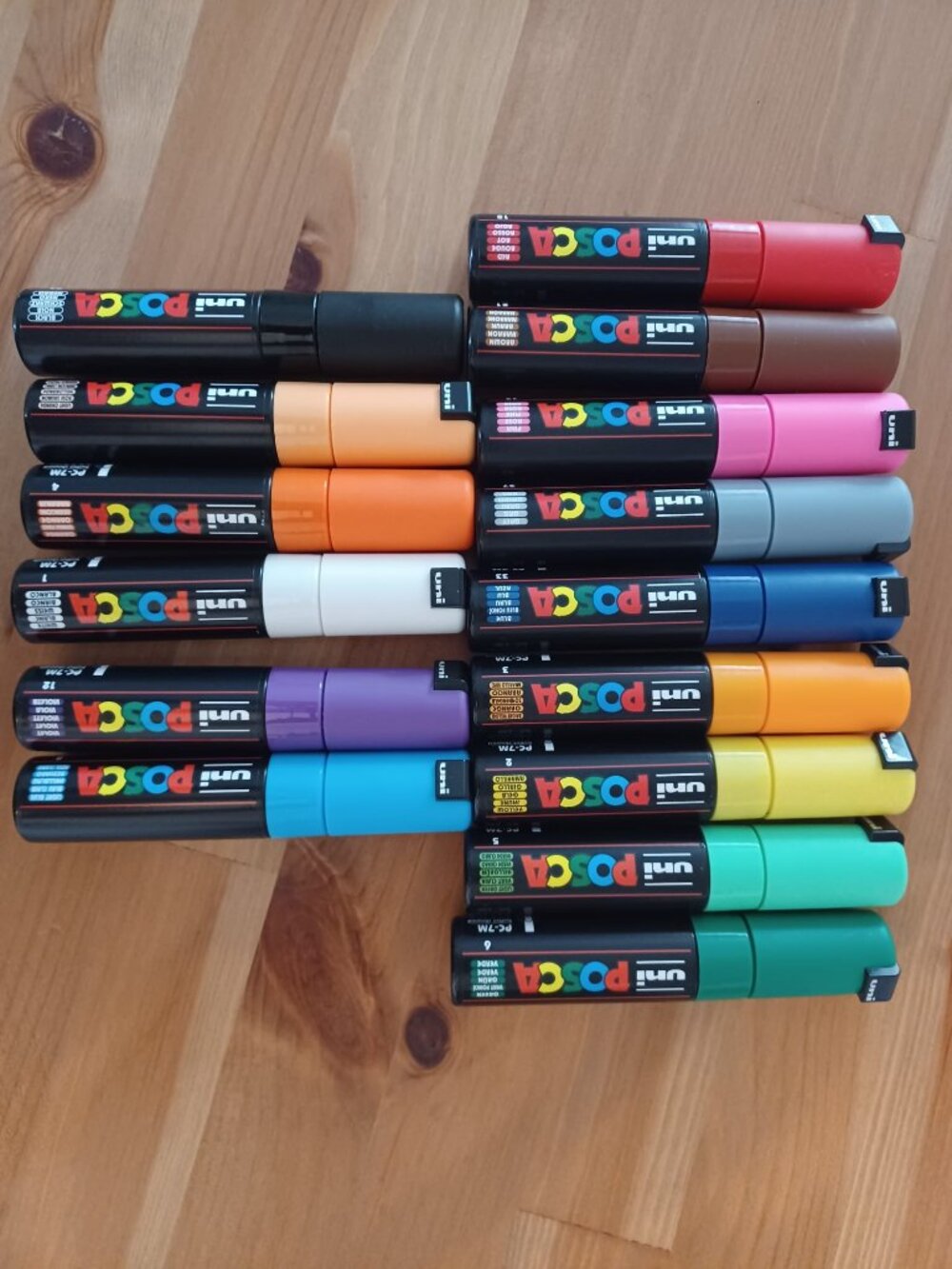 Uni POSCA PC-7M Broad Tip Paint Marker Set – 15 Colours